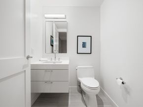 300 Pier 4 Blvd 7G, Boston MA 02210