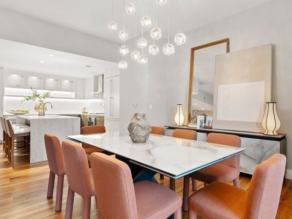 300 Pier 4 Blvd 7G, Boston MA 02210