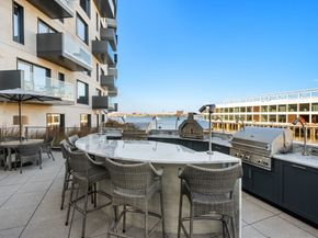 300 Pier 4 Blvd 7G, Boston MA 02210