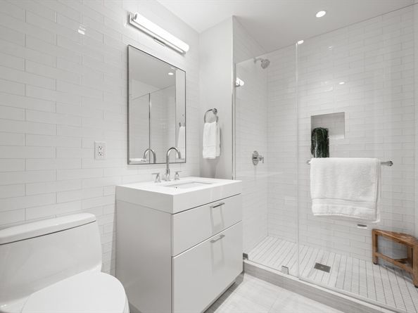 300 Pier 4 Blvd 7G, Boston MA 02210