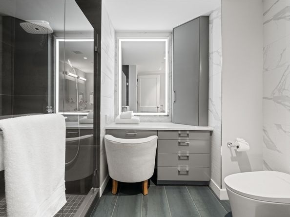 300 Pier 4 Blvd 7G, Boston MA 02210