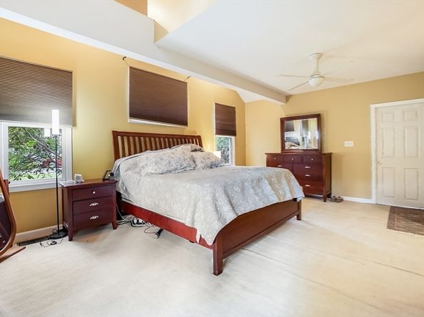 2 Grove St, Framingham MA 01701