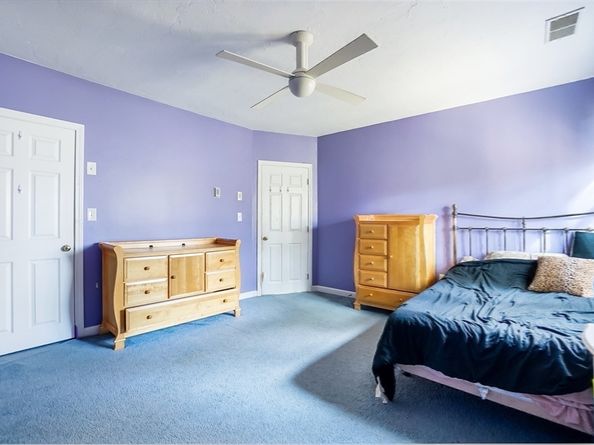 2 Grove St, Framingham MA 01701