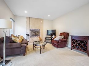 2 Grove St, Framingham MA 01701