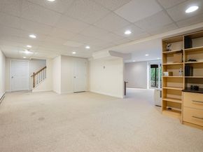 2 Grove St, Framingham MA 01701