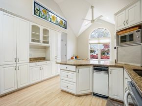 2 Grove St, Framingham MA 01701