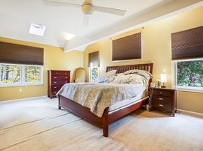 2 Grove St, Framingham MA 01701