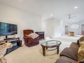 2 Grove St, Framingham MA 01701