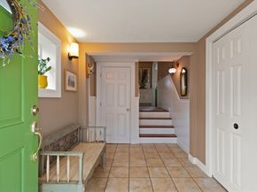 29 Station St, Sharon MA 02067