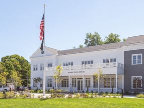 29 Station St, Sharon MA 02067