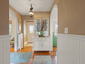 29 Station St, Sharon MA 02067