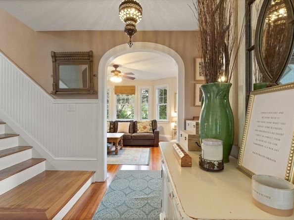 29 Station St, Sharon MA 02067