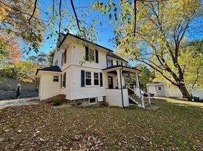 29 Station St, Sharon MA 02067