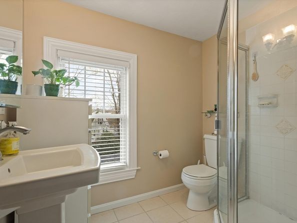 29 Station St, Sharon MA 02067