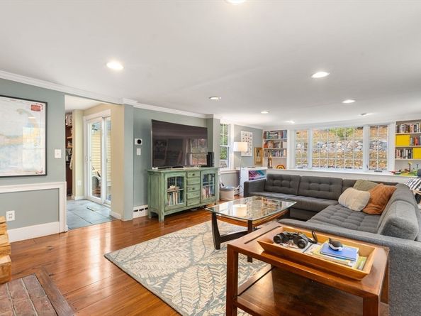 463 Edmands Rd, Framingham MA 01701