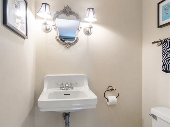 463 Edmands Rd, Framingham MA 01701