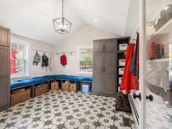 463 Edmands Rd, Framingham MA 01701