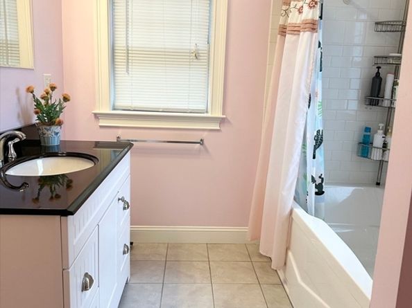 31 Grant Ave 31, Belmont MA 02478