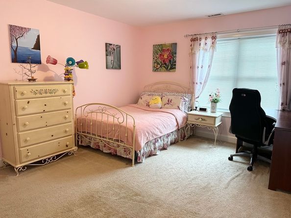 31 Grant Ave 31, Belmont MA 02478