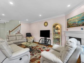 31 Grant Ave 31, Belmont MA 02478