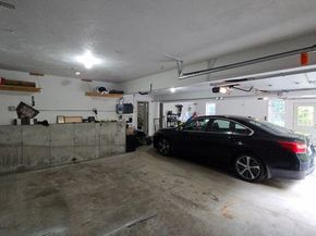 371 Hartford Ave E 371, Uxbridge MA 01569