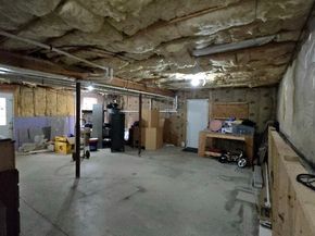371 Hartford Ave E 371, Uxbridge MA 01569