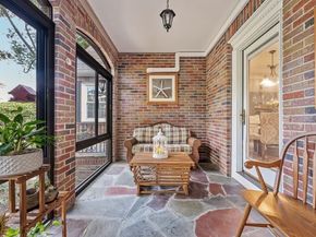 617 Salisbury St, Worcester MA 01609