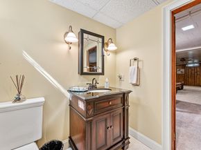 617 Salisbury St, Worcester MA 01609