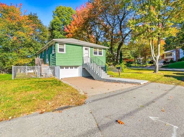 24 Overlook Avenue, Dedham MA 02026