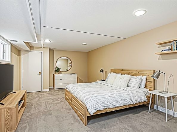 24 Overlook Avenue, Dedham MA 02026