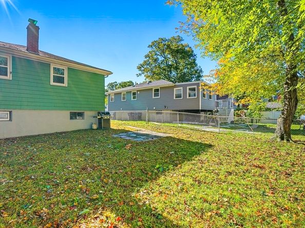 24 Overlook Avenue, Dedham MA 02026