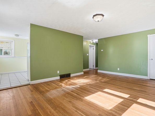 24 Overlook Avenue, Dedham MA 02026