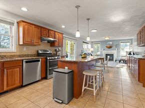 7 Dempsey Way, Westford MA 01886
