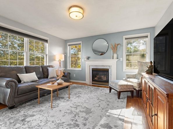 7 Dempsey Way, Westford MA 01886