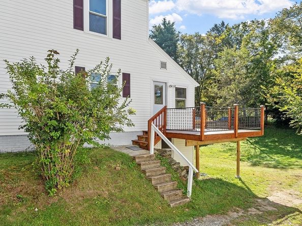 58 Nelson St, Warren MA 01083