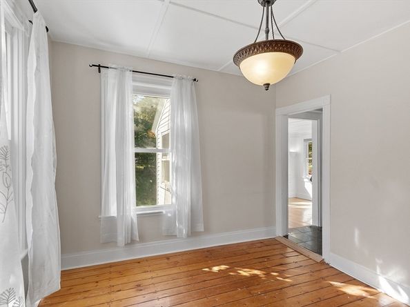 58 Nelson St, Warren MA 01083