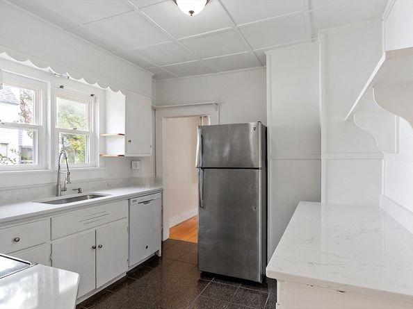 58 Nelson St, Warren MA 01083