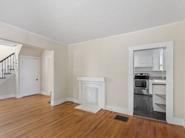 58 Nelson St, Warren MA 01083