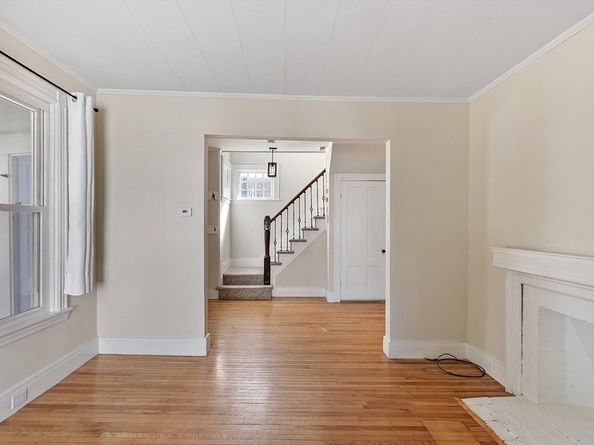 58 Nelson St, Warren MA 01083