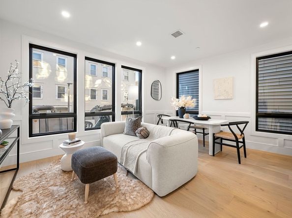 136 W 8th St 2, Boston MA 02127