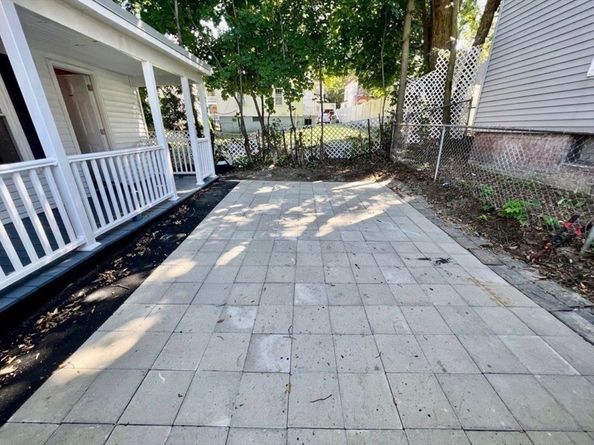 25 Pearl St, Clinton MA 01510