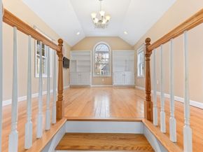 14 Briarwood Drive, Wareham MA 02751