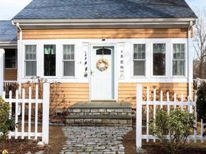 14 Briarwood Drive, Wareham MA 02751