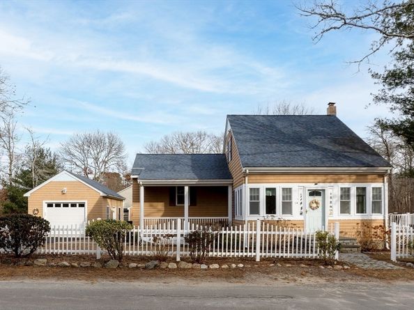 14 Briarwood Drive, Wareham MA 02751