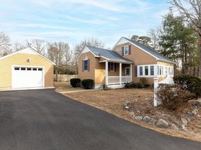 14 Briarwood Drive, Wareham MA 02751