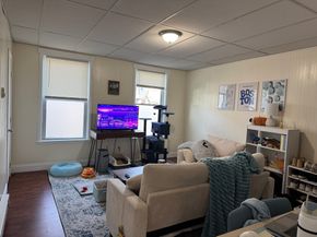 289 Chelsea Steet, Boston MA 02128