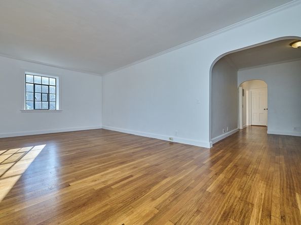 100 Sewall Ave 5, Brookline MA 02446