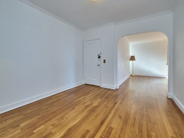 100 Sewall Ave 5, Brookline MA 02446