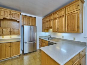 100 Sewall Ave 5, Brookline MA 02446