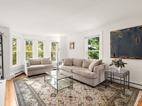 91 Fayette St 1, Watertown MA 02472